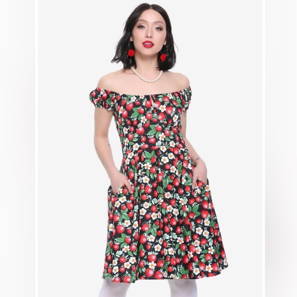 HELL BUNNY Hot Topic Strawberry Sundae DRESS! Pin Up Girl Retro 50s Cotton NWT